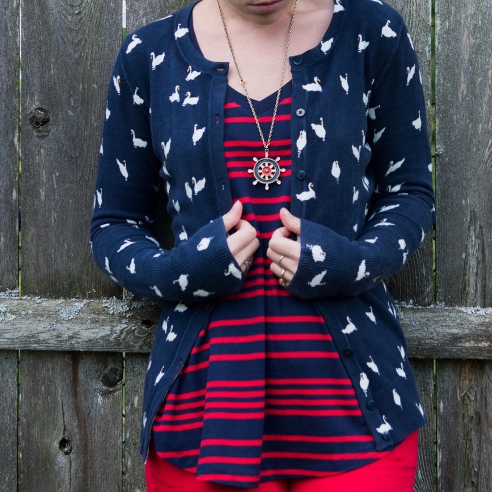 🌸3/$25 Target Merona Navy and White Swan Print Lightweight Cardigan, Size XS